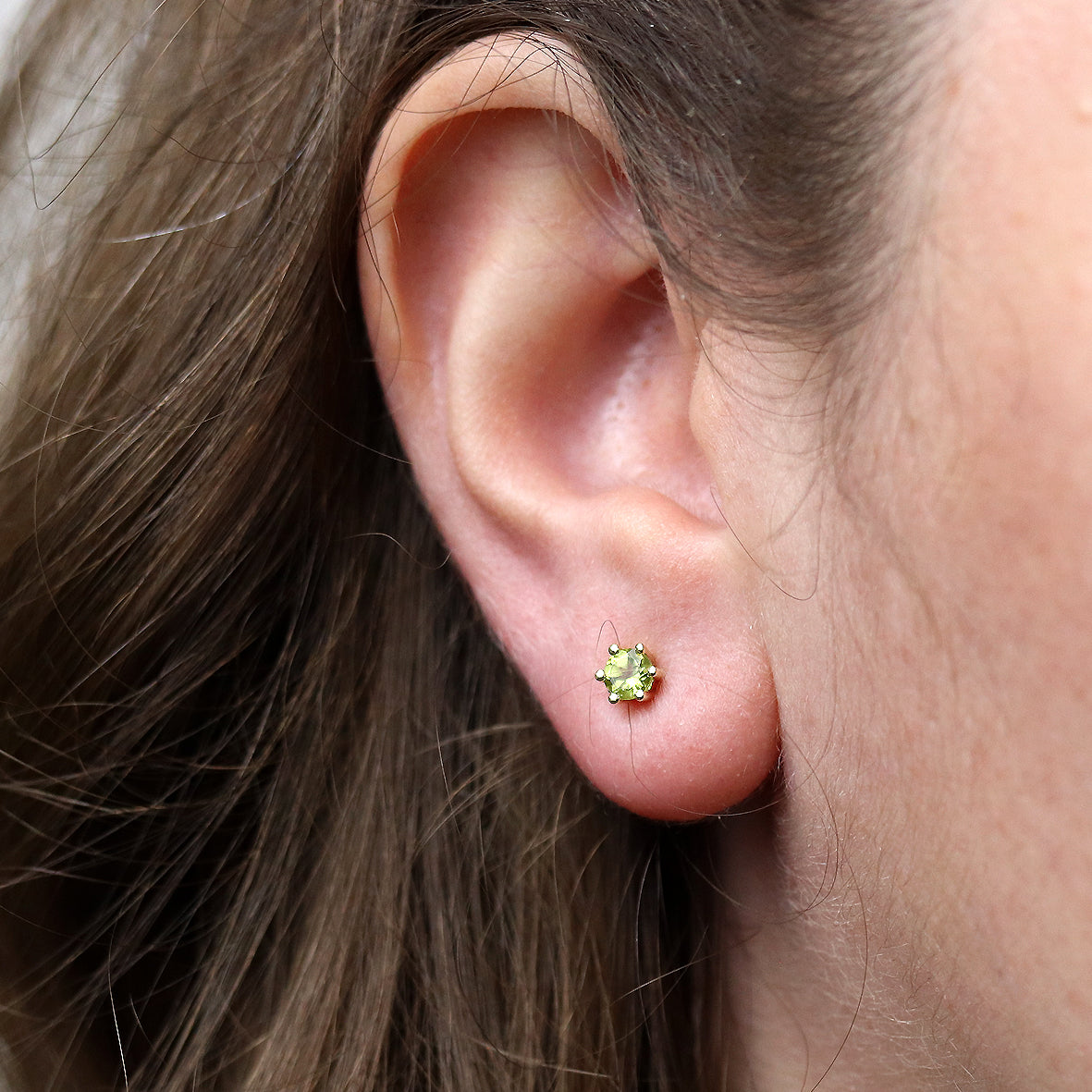 Peridot Ohrstecker