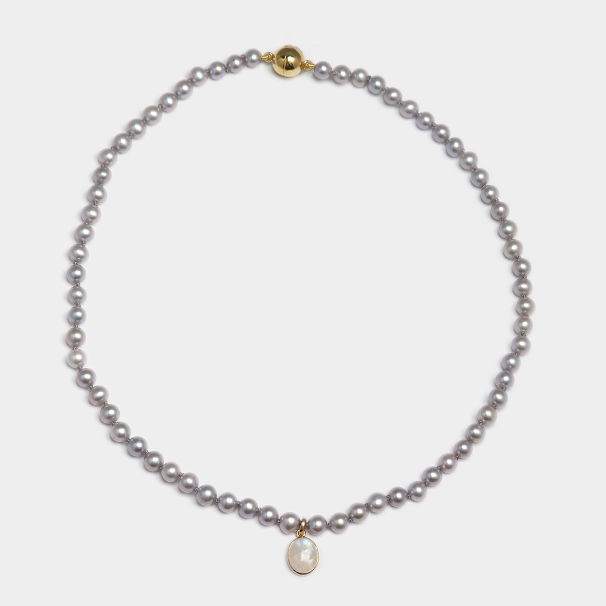 Perlenkette mit Mondsteineinhänger