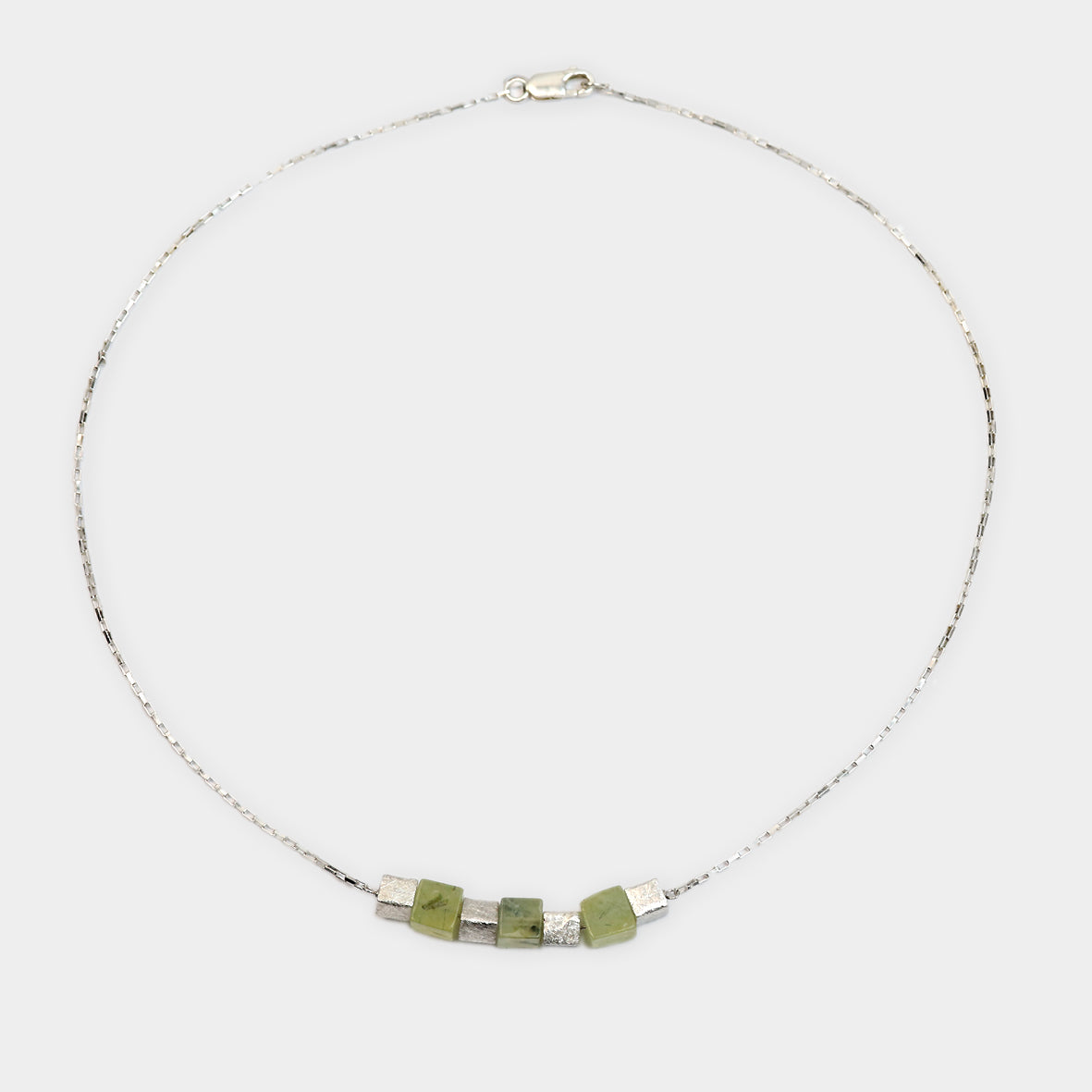 Silber Kette mit Prehnitwürfeln