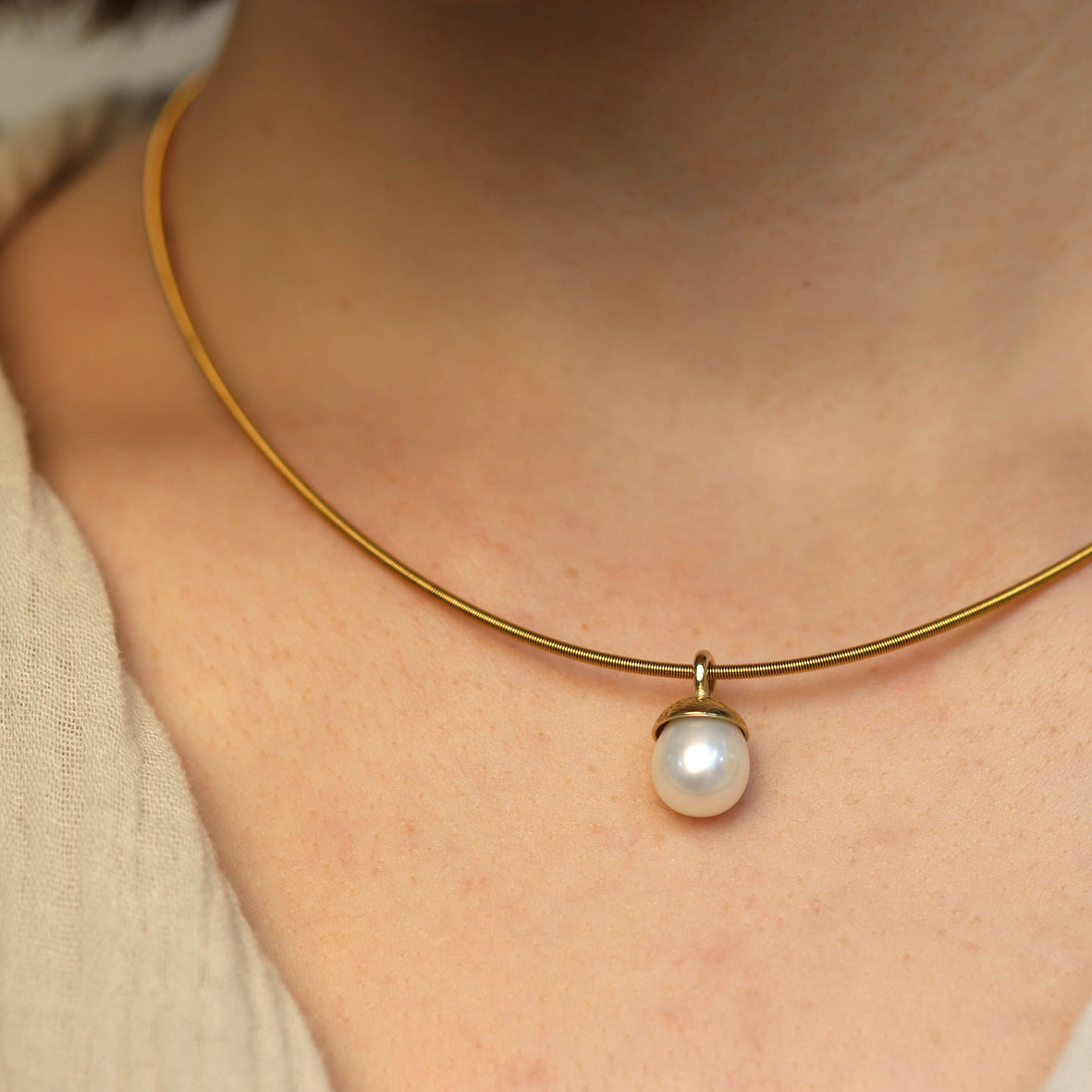 Anhänger Perle mit Kappe