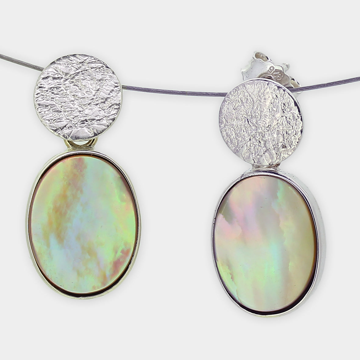 Ohrstecker mit Perlmutt