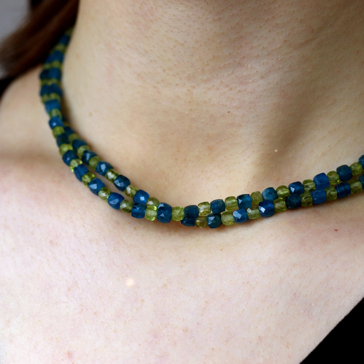 Lange Apatit-Peridot Kette