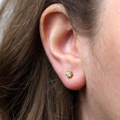 Peridot Ohrstecker