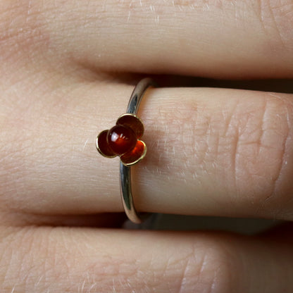 Silber Blümchen-Ring mit Karneol