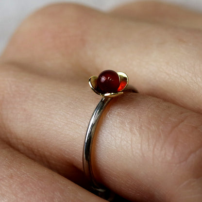 Silber Blümchen-Ring mit Karneol