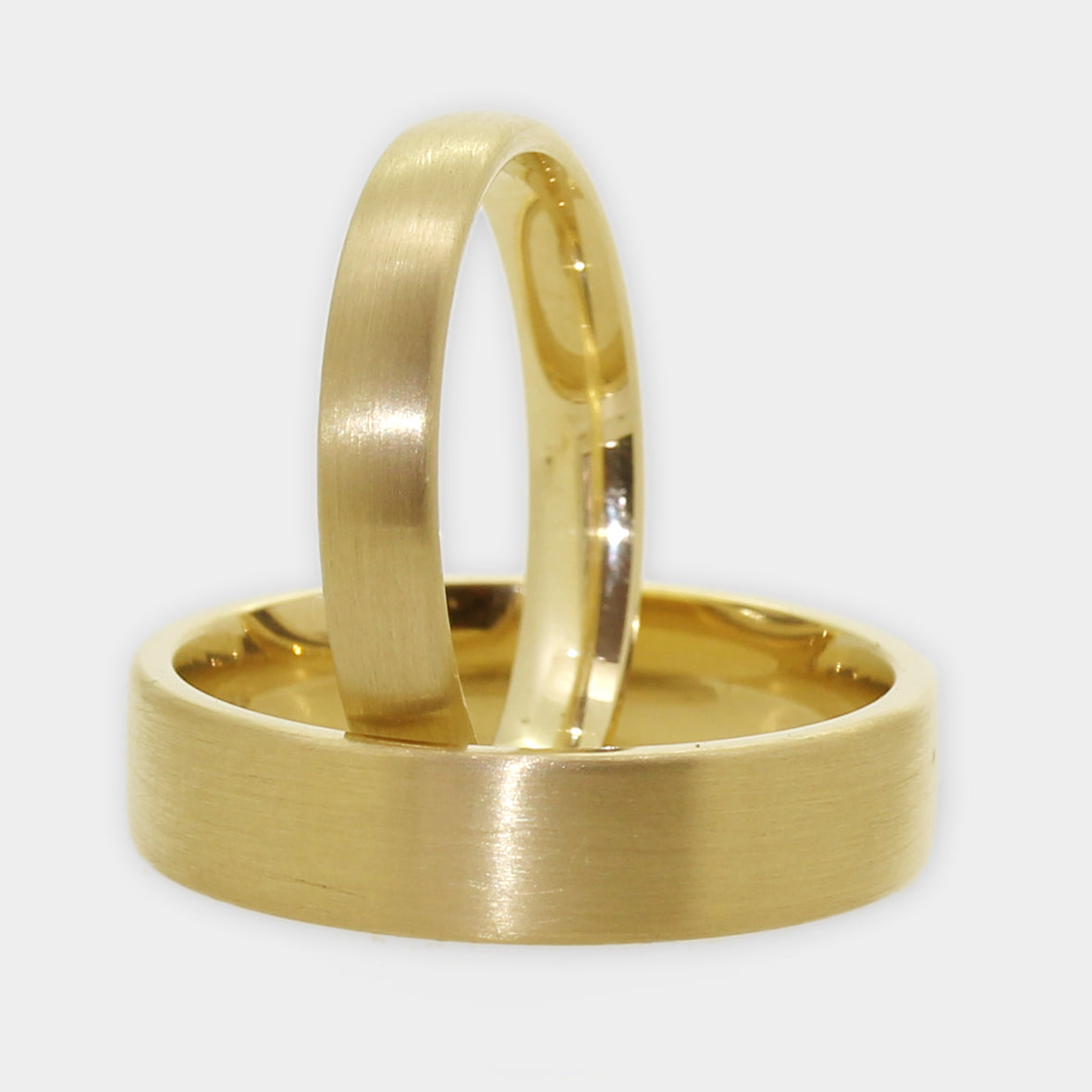 Trauringe Gelbgold mattiert