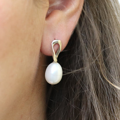 Ohrstecker mit Perl-Tropfen