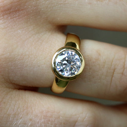 Verlaufsring mit Zirkonia in 1Karäter Größe