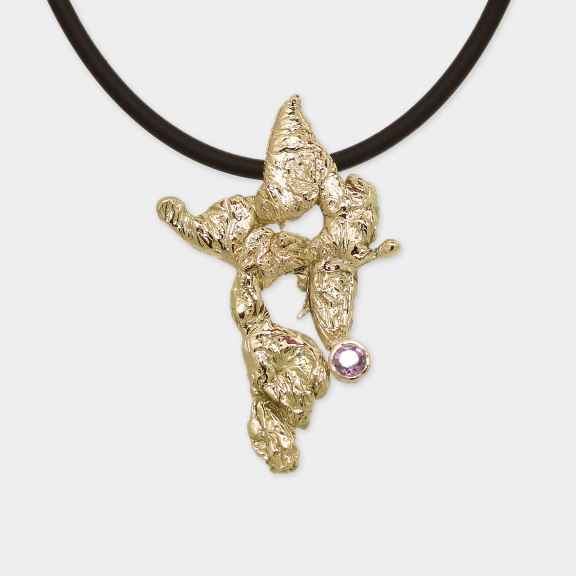 Guß-Anhänger Gold mit Turmalin