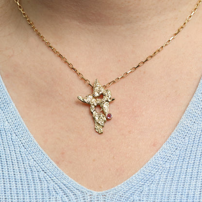 Guß-Anhänger Gold mit Turmalin