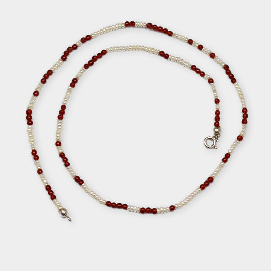 Granat-Perlenkette