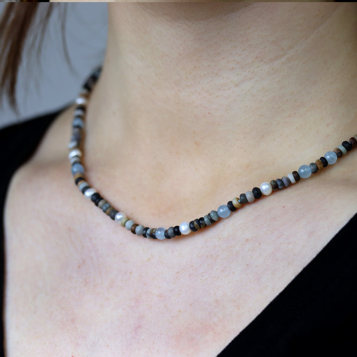 Jaspiskette mit Aquamarin und Perlen