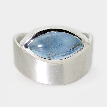 Silberring mit navettem Aquamarin