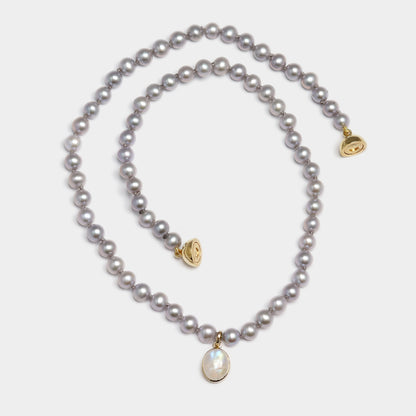 Perlenkette mit Mondsteineinhänger