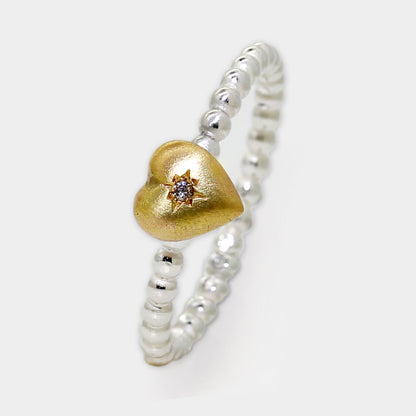 Kugelring mit Brillant im Herz